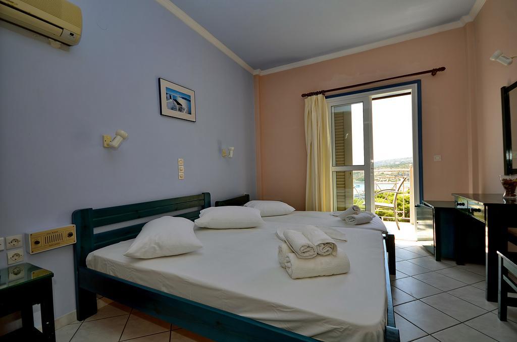 Hotel Magda Agia Marina  Exterior foto